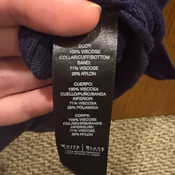 🔥2/$10 3/$12 White House Black Market Deep Blue Sequined Top - Picture 6 of 6